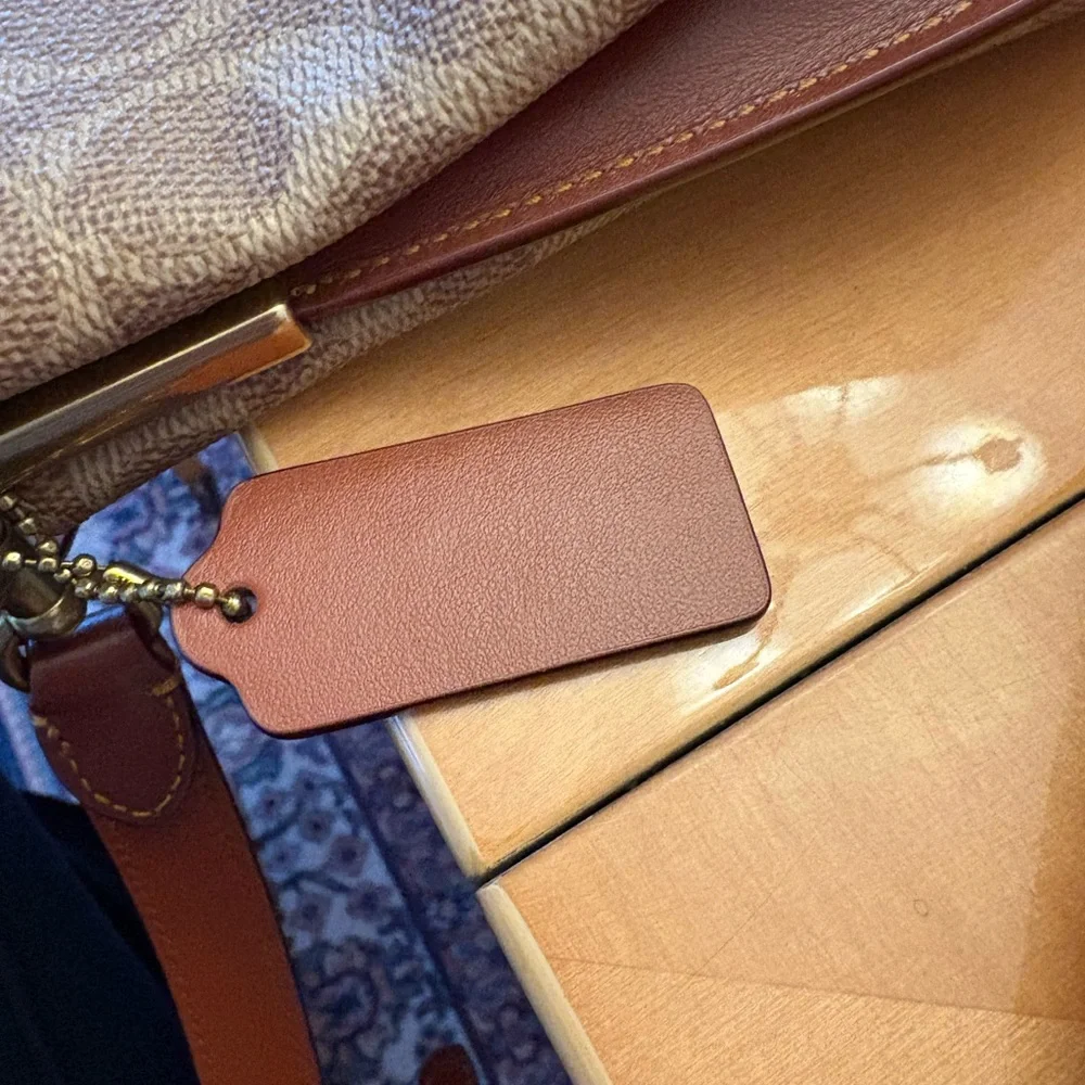 Coach Signature Brown and Red Handbag - Picture 11 of 12